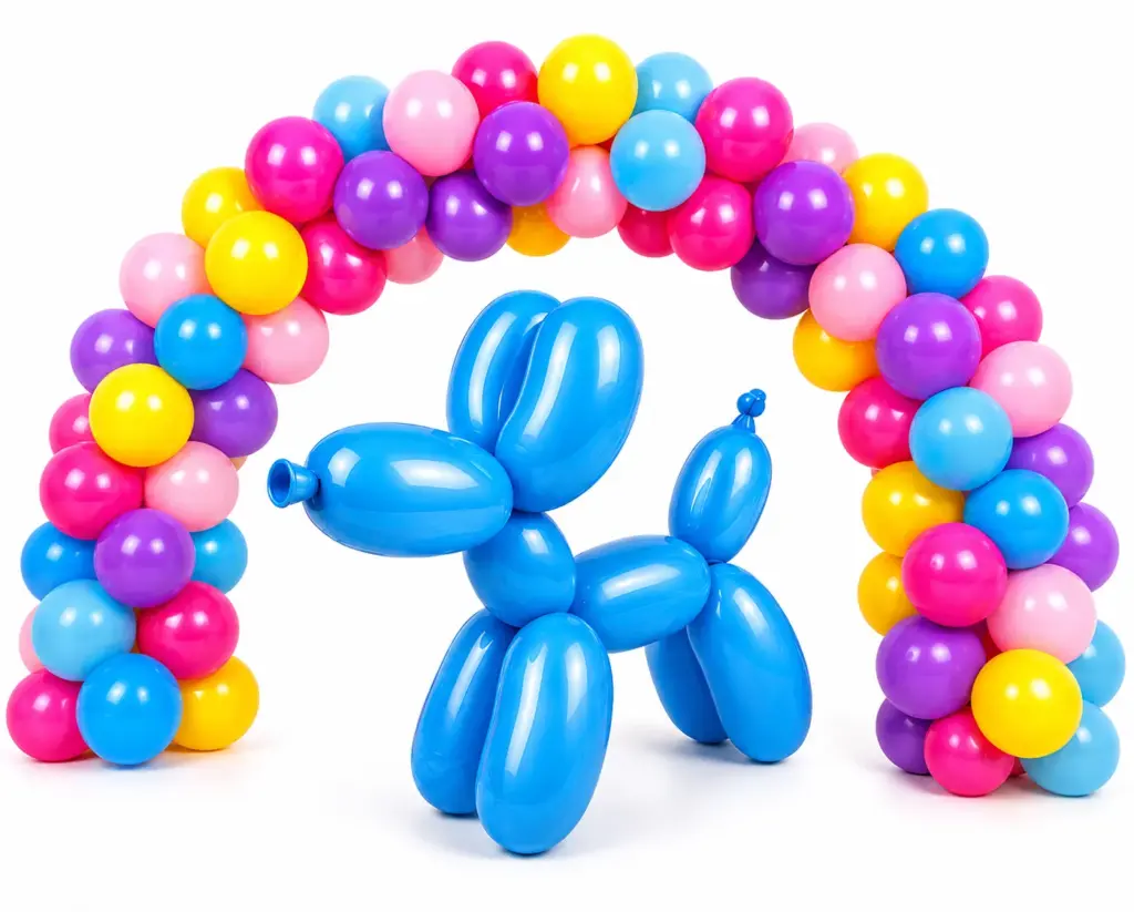 Grote ballonboog met roze, blauwe, gele en paarse ballonnen en een blauwe ballonhond.